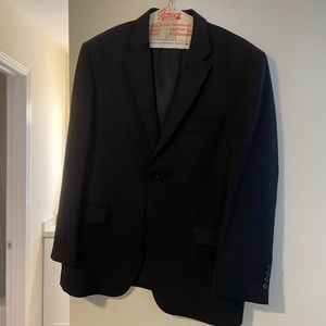 Albert Nipon navy suit